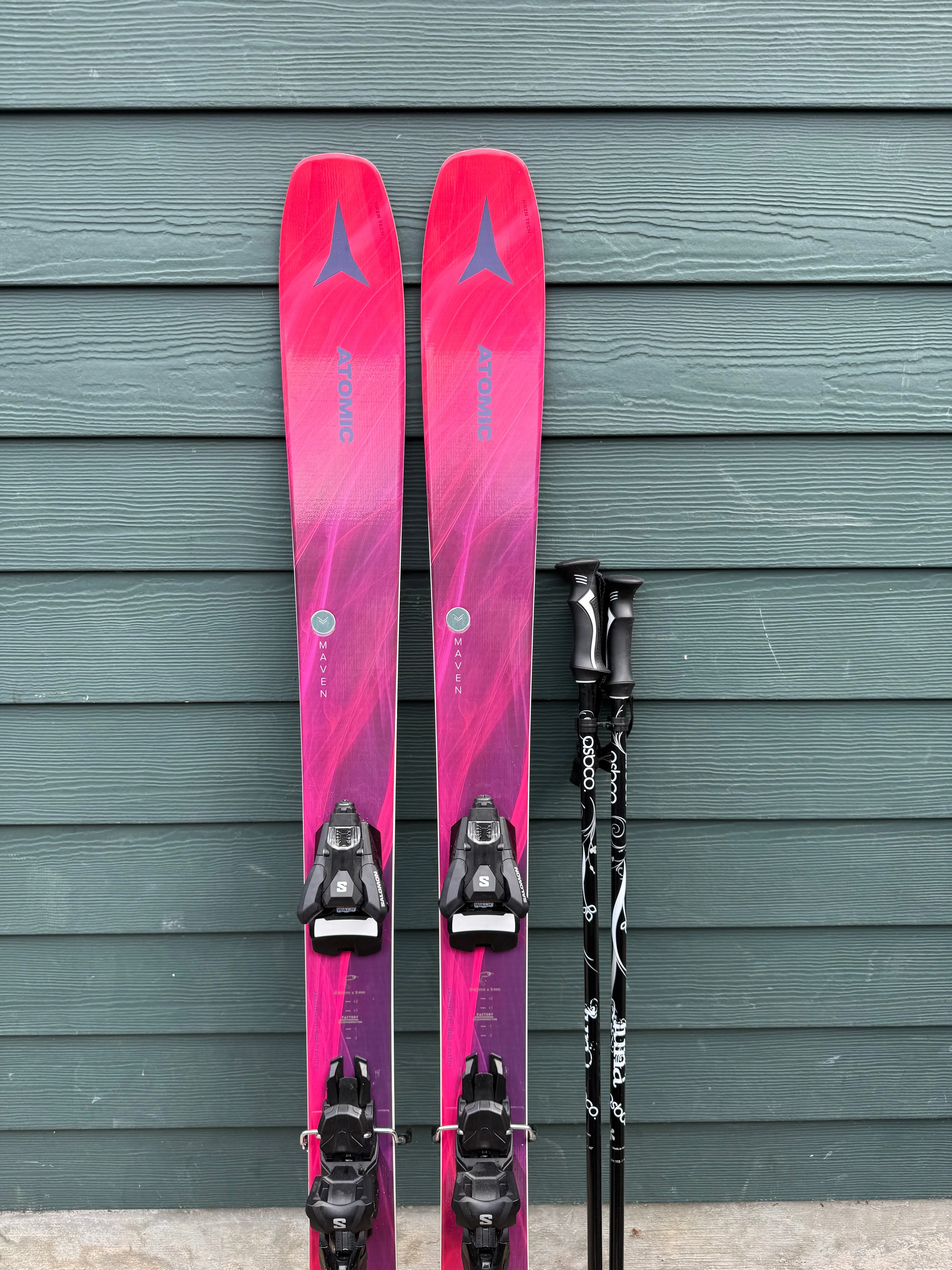 Atomic Maven 93 C Skis Womens 2024 (Salomon Strive 12 Binding) with Lange LX 95 W HV GW Womens Boots Ski Package