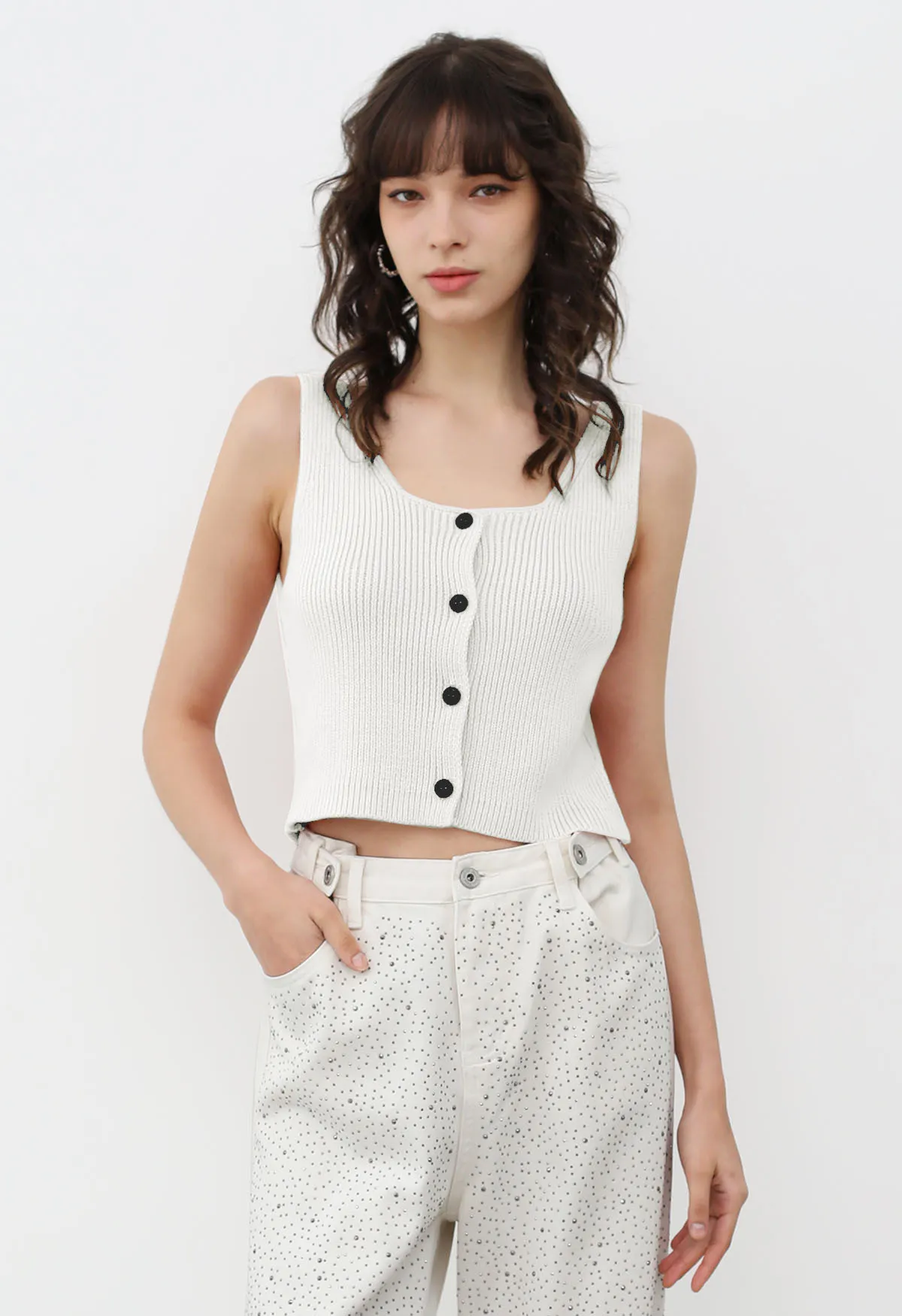 Chicwish  |U-Neck Plain Cropped Tops Tanks & Camisoles