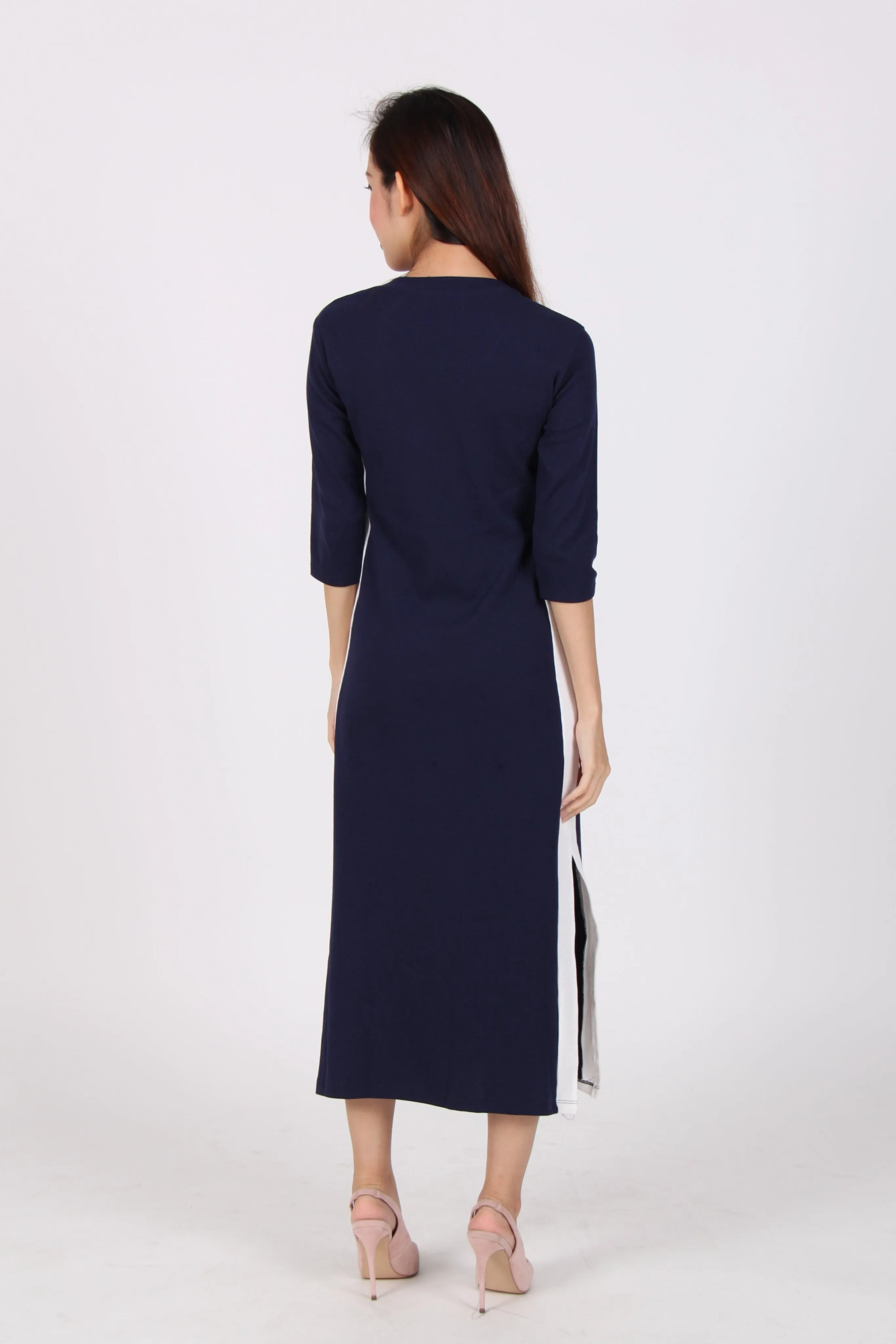 Contrast Quarter Sleeve Side Slit Midi Dress in Navy Blue