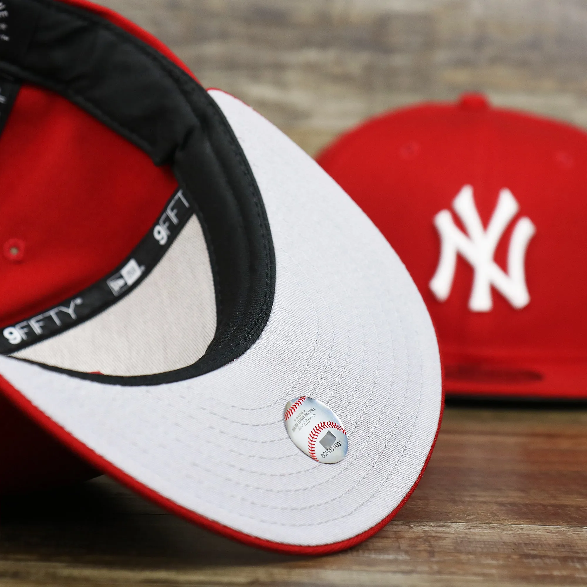 New York Yankees Red Colorway 9Fifty Snapback Hat