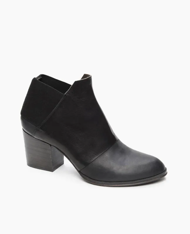 Oron Bootie