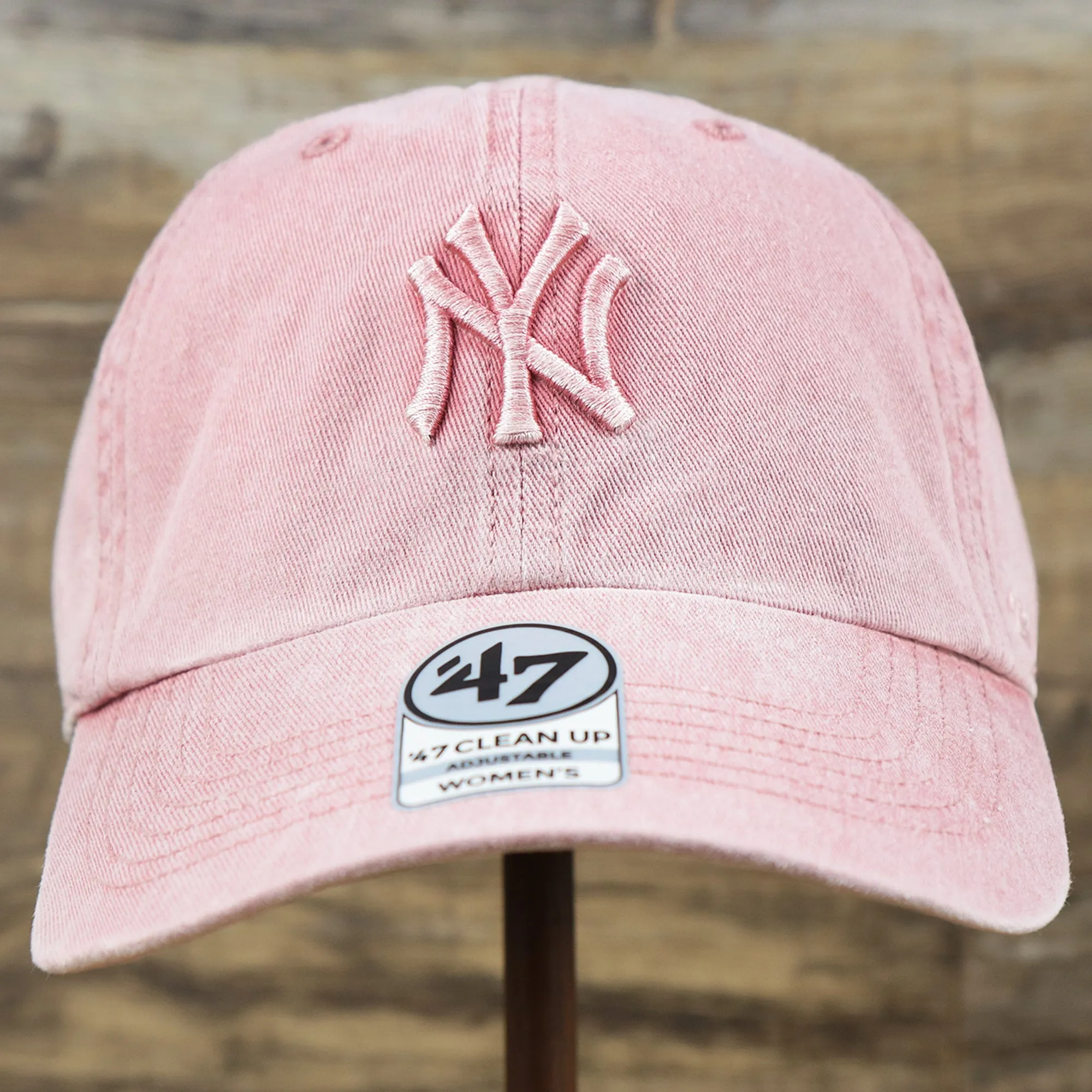 Women’s New York Yankees Gray Bottom Vintage Washed Dad Hat | Vintage Pink Women’s Dad Hat