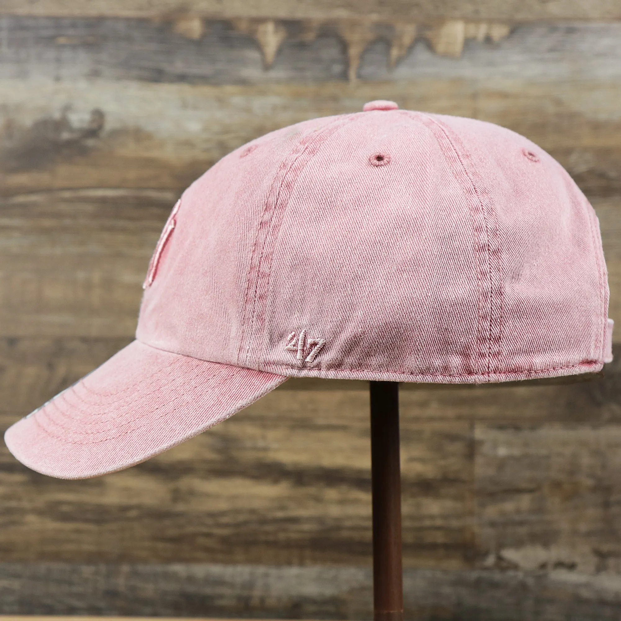 Women’s New York Yankees Gray Bottom Vintage Washed Dad Hat | Vintage Pink Women’s Dad Hat